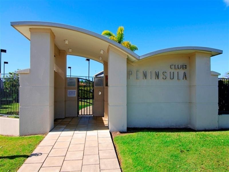 15 Waterside Esplanade, Helensvale QLD 4212