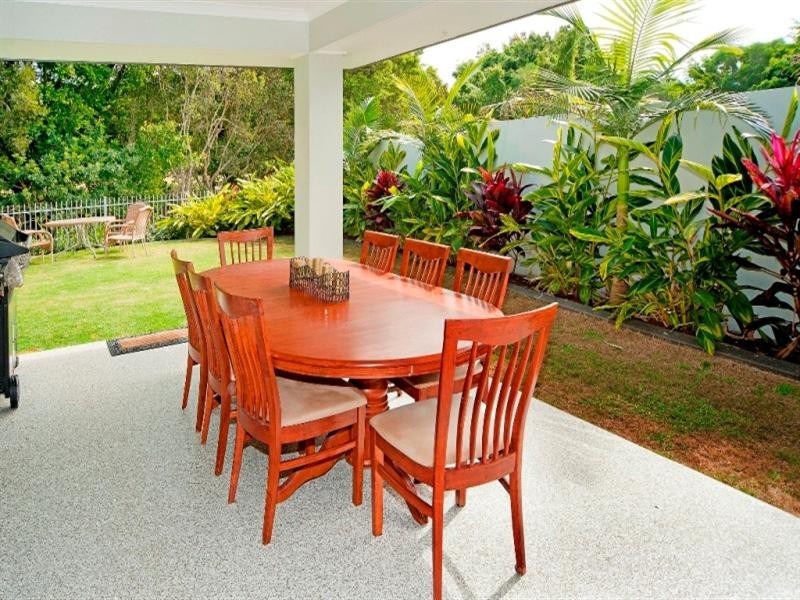 9121 Peter Senior Drive, Hope Island QLD 4212