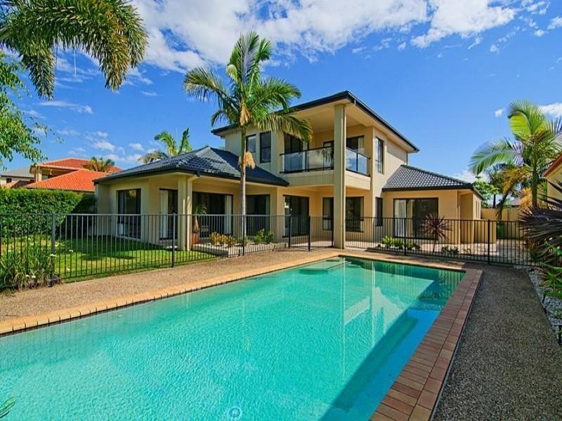2142 Beaufort Way, Hope Island QLD 4212