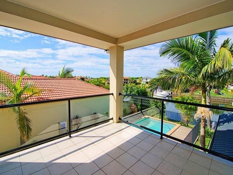 2142 Beaufort Way, Hope Island QLD 4212