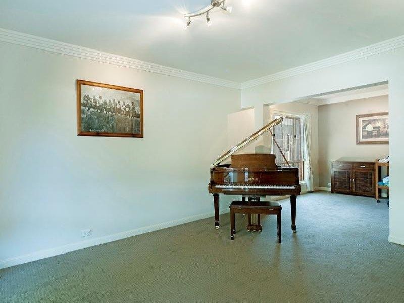 43 Babirra Street, Hope Island QLD 4212