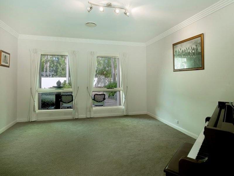 43 Babirra Street, Hope Island QLD 4212