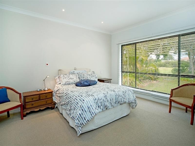 8382 Magnolia Drive, Hope Island QLD 4212