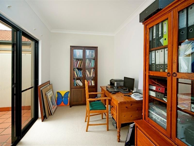 8382 Magnolia Drive, Hope Island QLD 4212