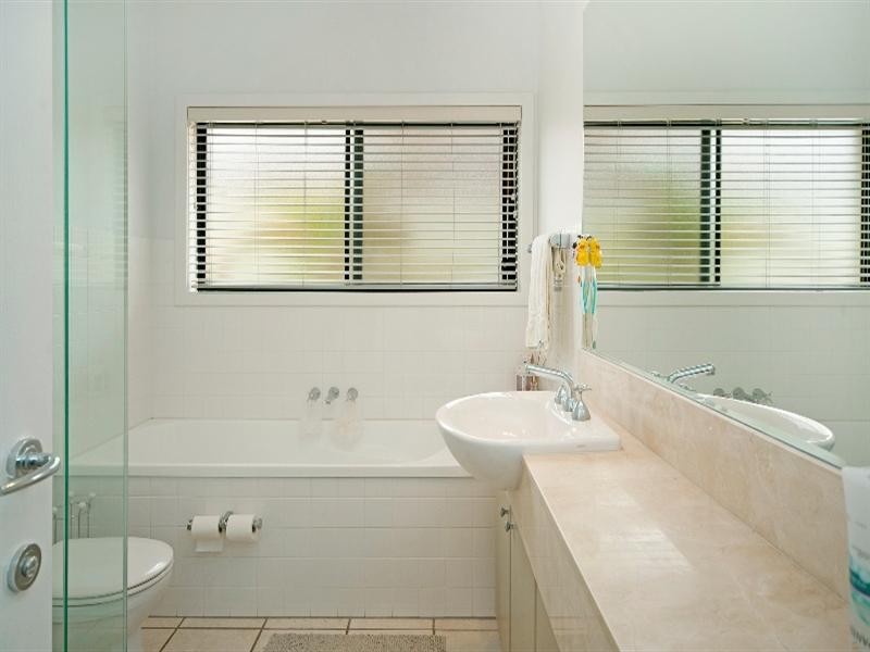 8382 Magnolia Drive, Hope Island QLD 4212