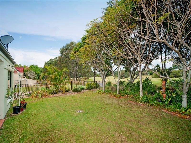 8382 Magnolia Drive, Hope Island QLD 4212