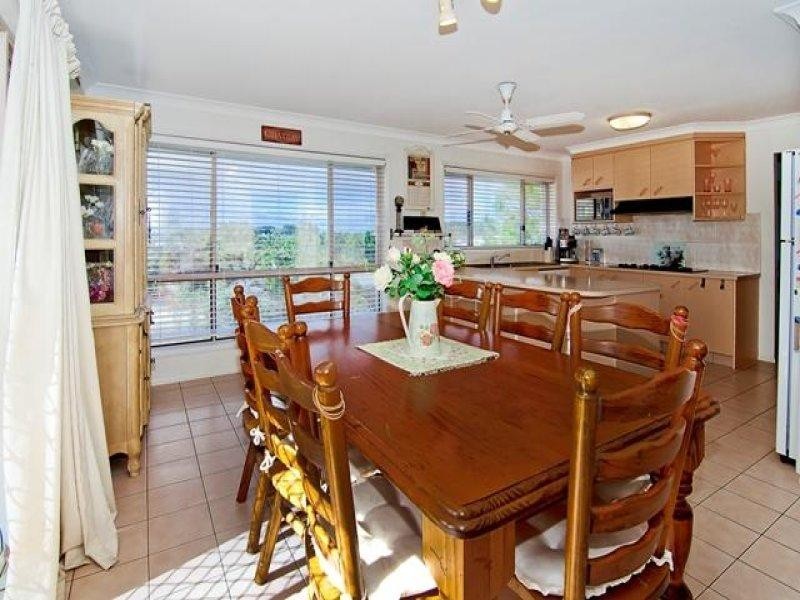 15 Jingella Street, Hope Island QLD 4212