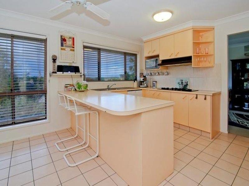 15 Jingella Street, Hope Island QLD 4212