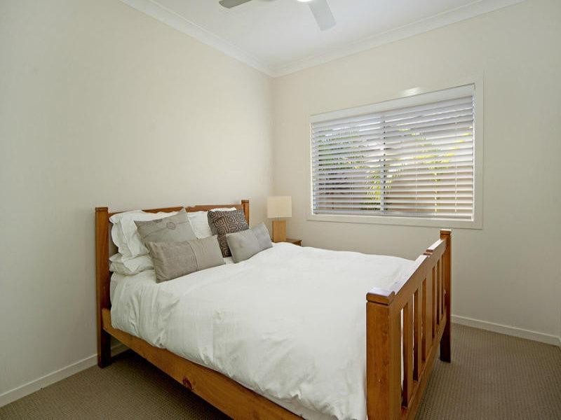 2572 Cressbrook Drive, Hope Island QLD 4212