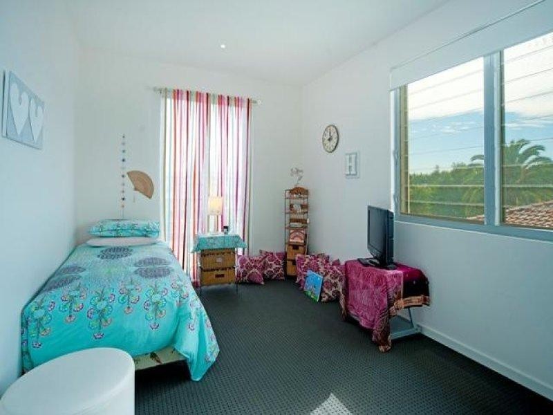 6194 Bolsena Circuit, Hope Island QLD 4212