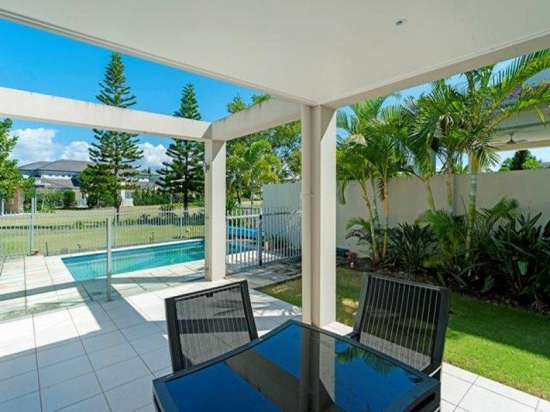 2809 Gracemere Circuit East, Hope Island QLD 4212