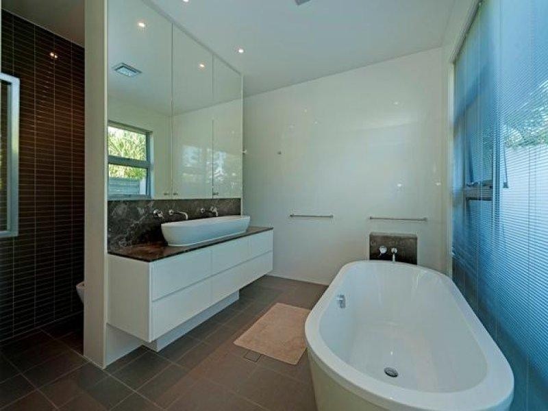 2809 Gracemere Circuit East, Hope Island QLD 4212