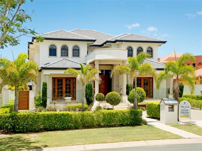 2328 Cressbrook Drive, Hope Island QLD 4212