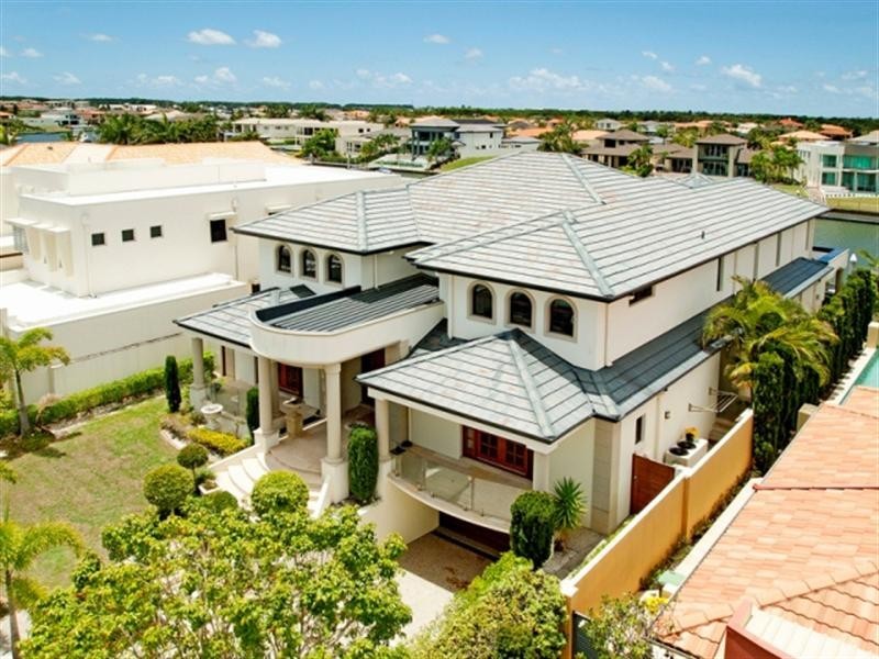 2328 Cressbrook Drive, Hope Island QLD 4212