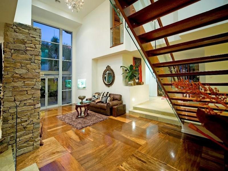 8216 Magnolia Drive West, Hope Island QLD 4212