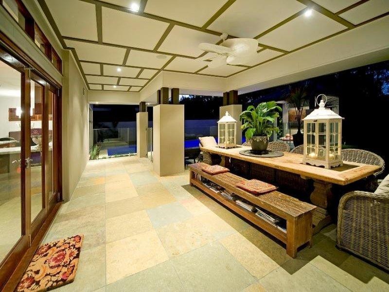 8216 Magnolia Drive West, Hope Island QLD 4212