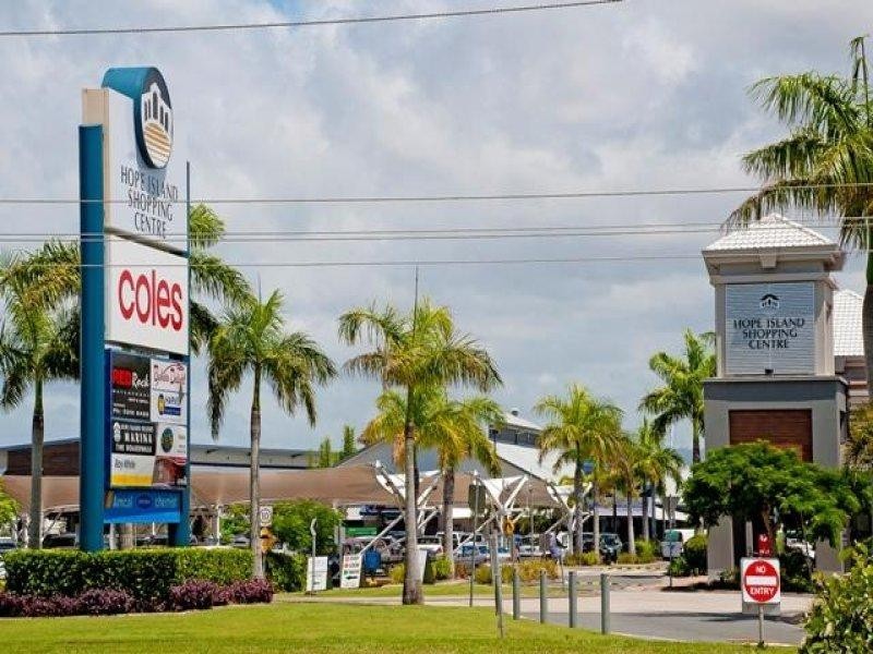 101/19 Santa Barbara Road, Hope Island QLD 4212