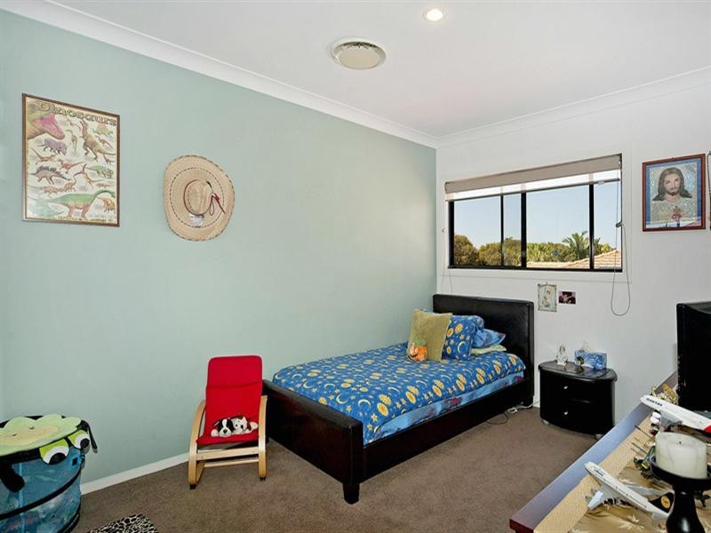 1616 Rosebank Way West, Hope Island QLD 4212