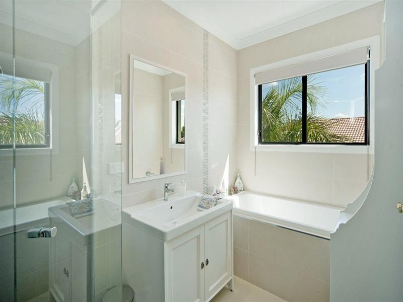 1616 Rosebank Way West, Hope Island QLD 4212