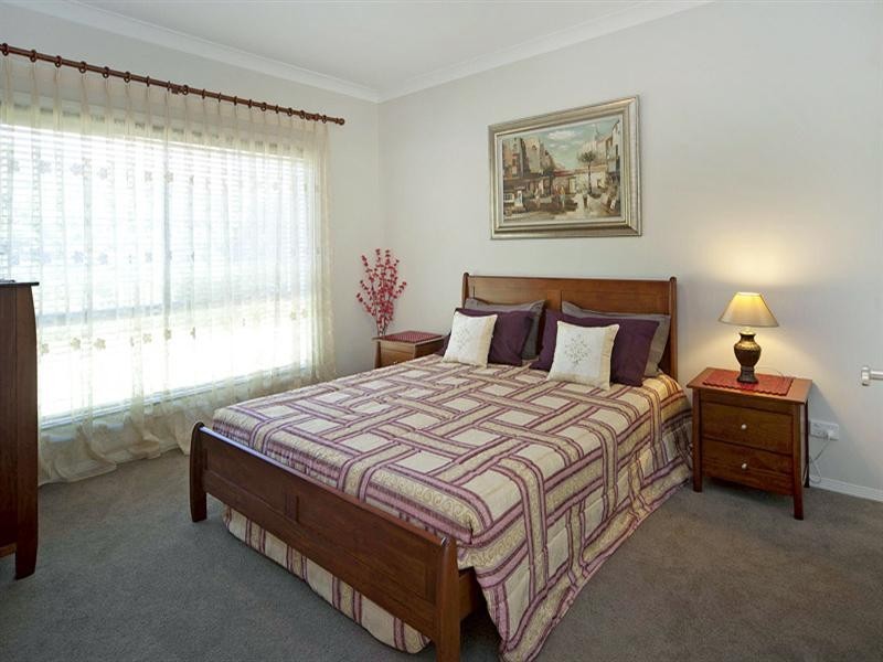 1616 Rosebank Way West, Hope Island QLD 4212