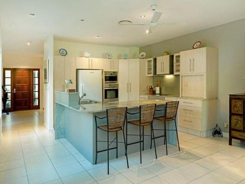 5201 Marine Drive West, Sanctuary Cove QLD 4212