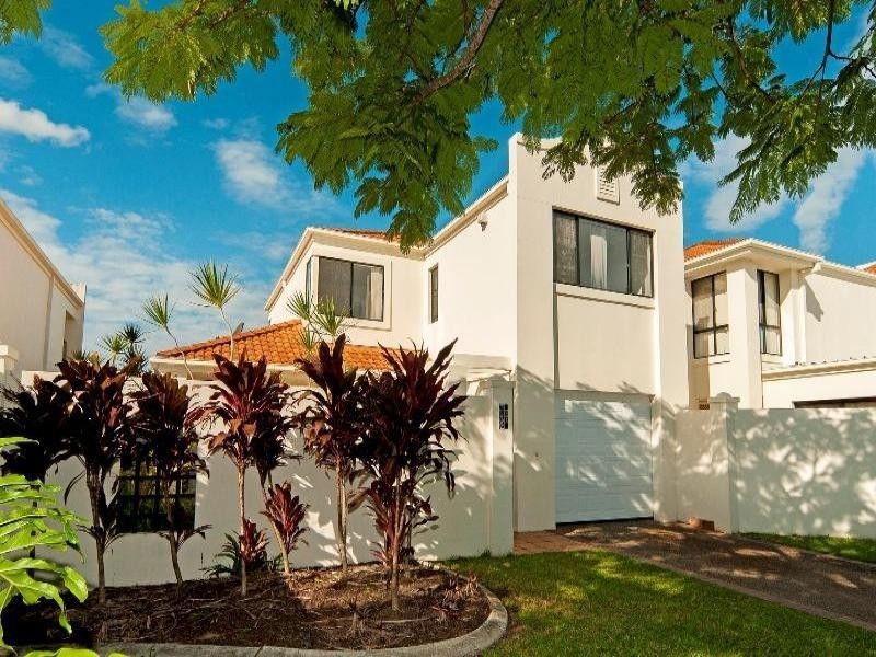 60/60 Caseys Road, Hope Island QLD 4212