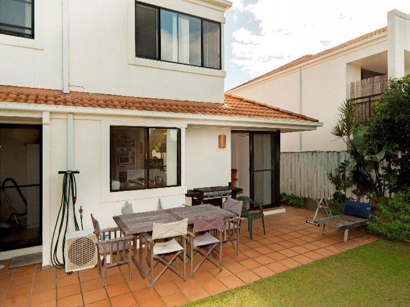 60/60 Caseys Road, Hope Island QLD 4212