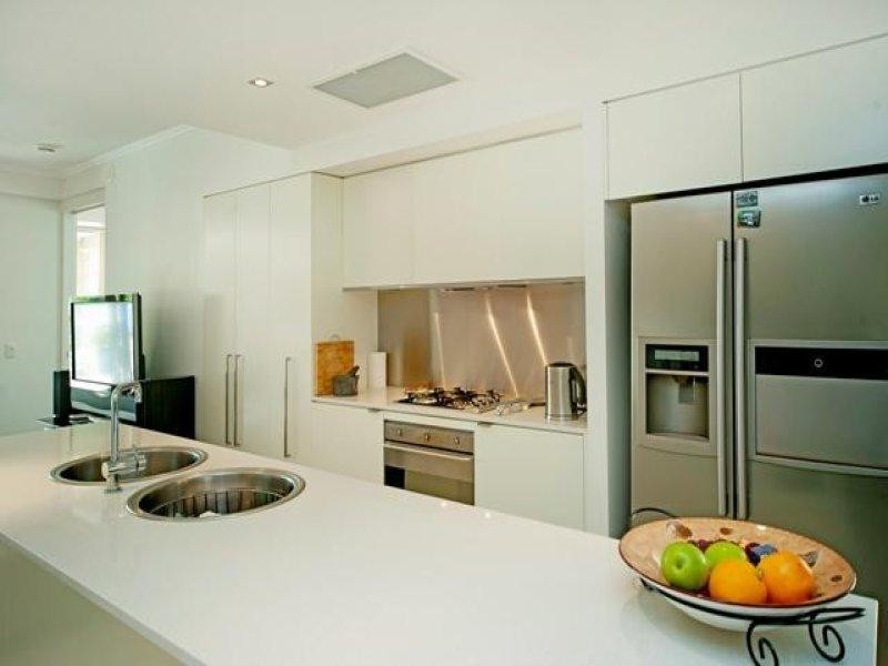 1755 Rialto Quay Drive, Hope Island QLD 4212