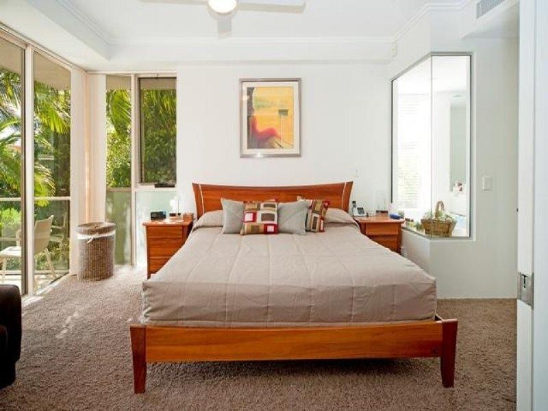 1755 Rialto Quay Drive, Hope Island QLD 4212