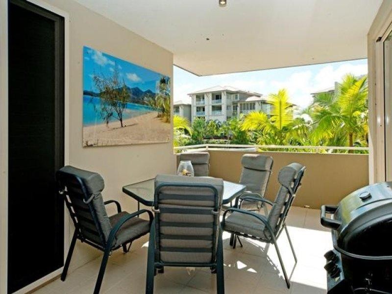 1755 Rialto Quay Drive, Hope Island QLD 4212