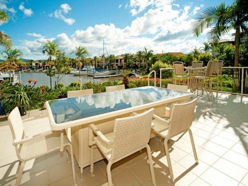 1755 Rialto Quay Drive, Hope Island QLD 4212