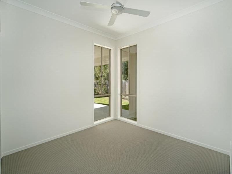 9139 Peter Senior Drive, Hope Island QLD 4212