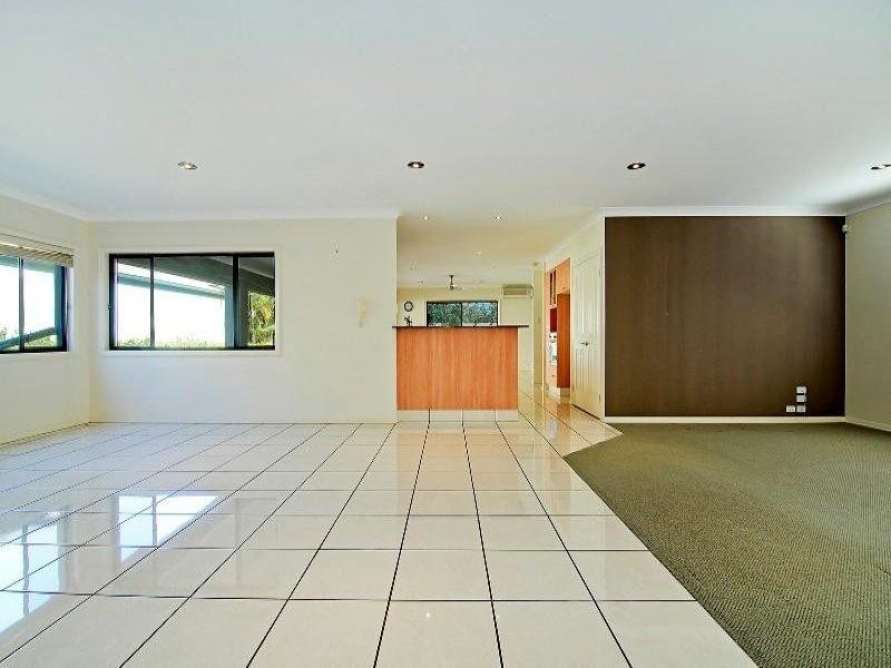 536 Oyster Cove Promenade, Helensvale QLD 4212