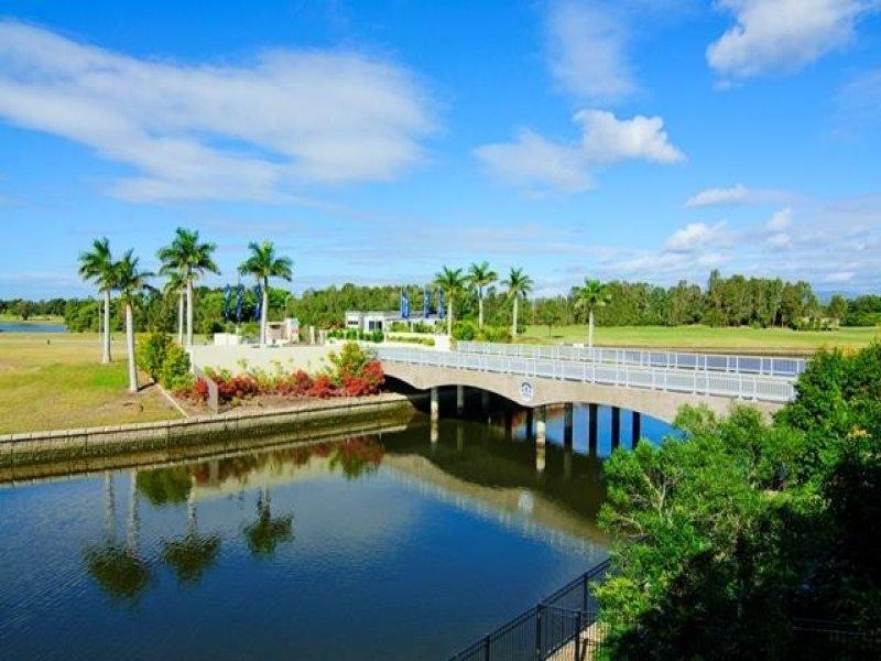 7530 Springfield Drive, Hope Island QLD 4212