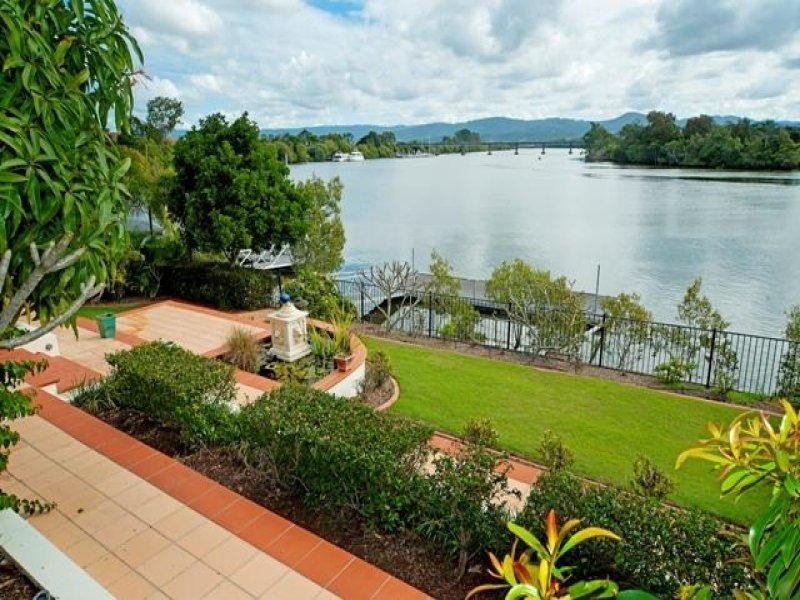3132 Riverleigh Drive, Hope Island QLD 4212