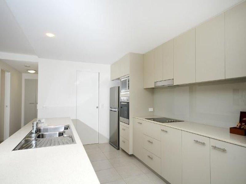 2210/2 Activa Way, Hope Island QLD 4212