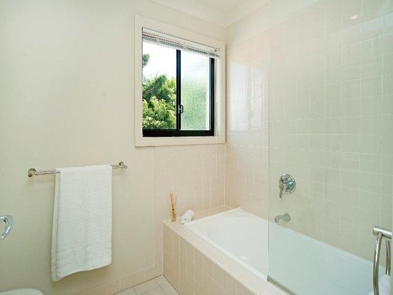 8849 Magnolia Drive East, Hope Island QLD 4212