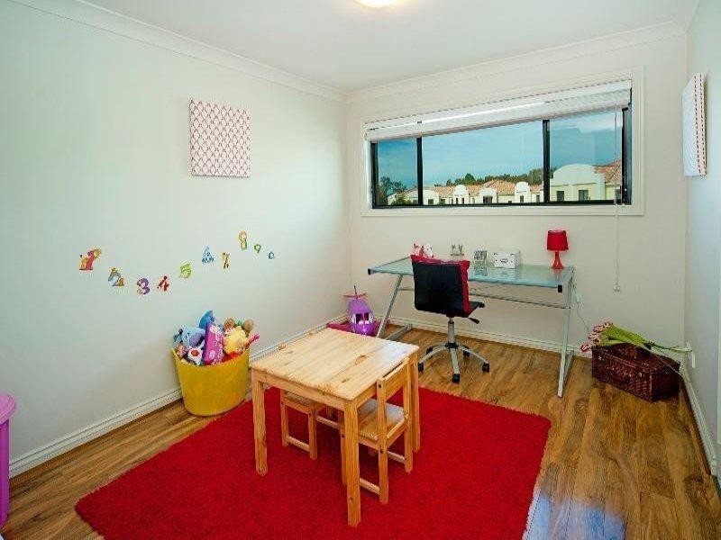 8849 Magnolia Drive East, Hope Island QLD 4212