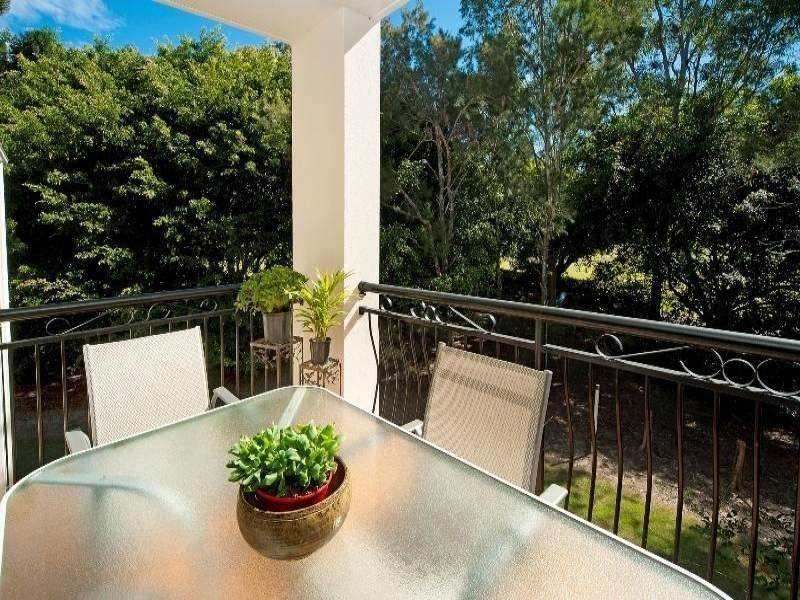 8849 Magnolia Drive East, Hope Island QLD 4212