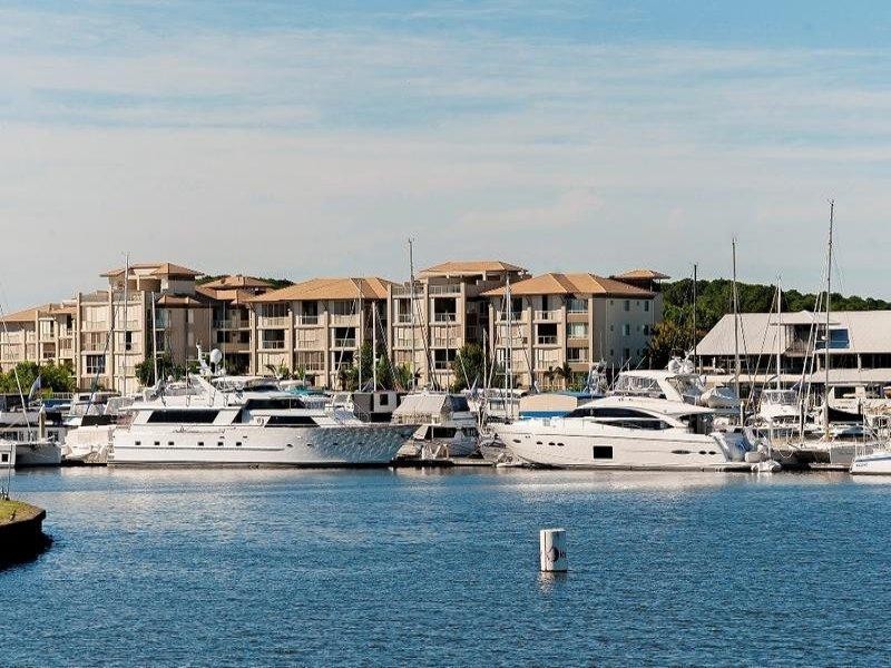 2209 Taromeo Court, Hope Island QLD 4212