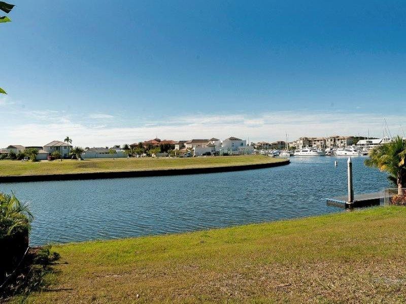 2209 Taromeo Court, Hope Island QLD 4212