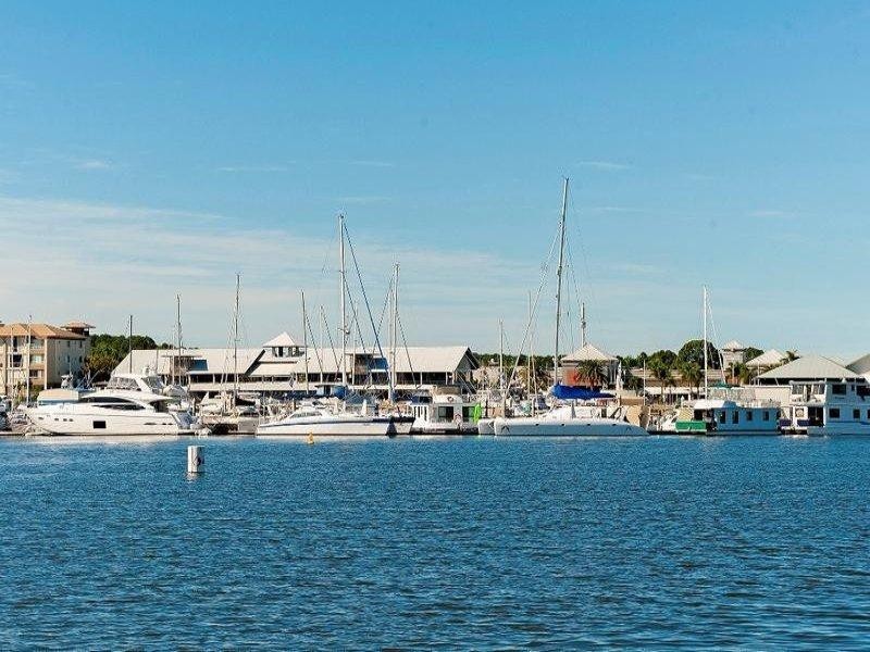 2209 Taromeo Court, Hope Island QLD 4212