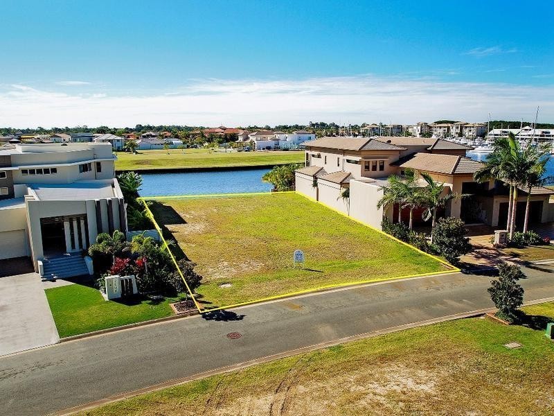 2209 Taromeo Court, Hope Island QLD 4212