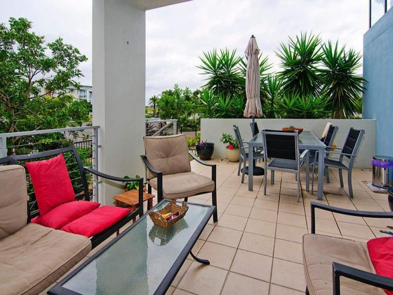 811/74 Sheehan Avenue, Hope Island QLD 4212