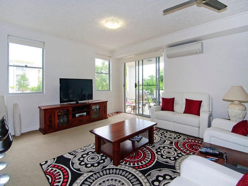 811/74 Sheehan Avenue, Hope Island QLD 4212