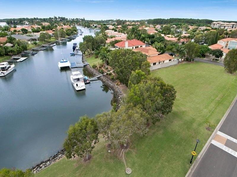 1090 Killymoon Drive, Hope Island QLD 4212