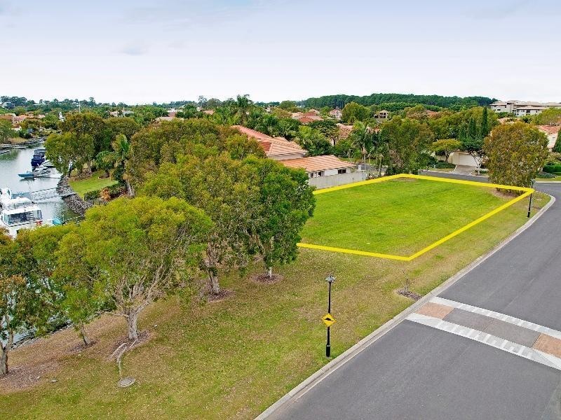 1090 Killymoon Drive, Hope Island QLD 4212