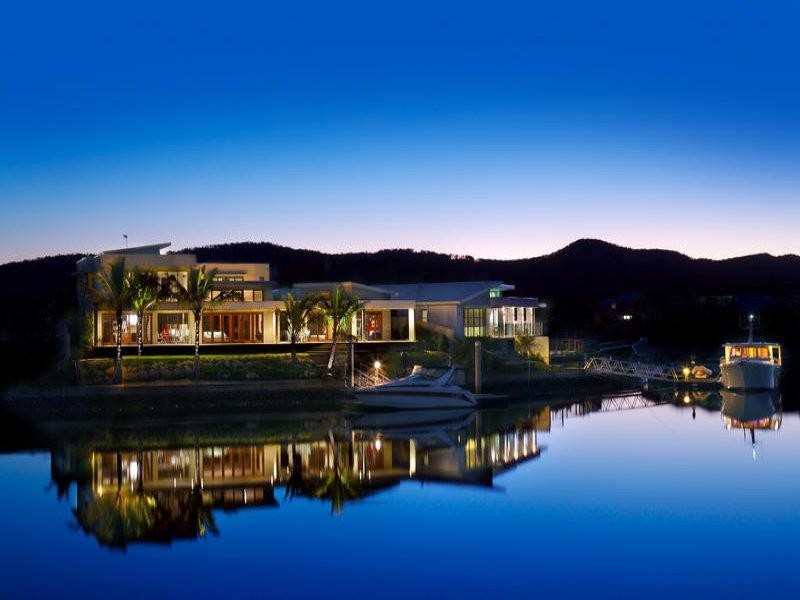 29 Ferrymans Court, Helensvale QLD 4212