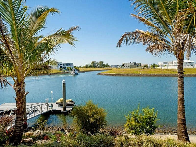 29 Ferrymans Court, Helensvale QLD 4212