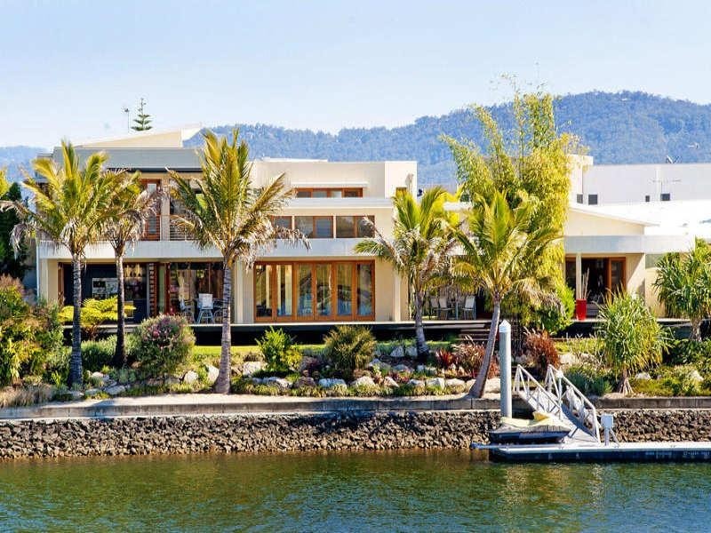 29 Ferrymans Court, Helensvale QLD 4212